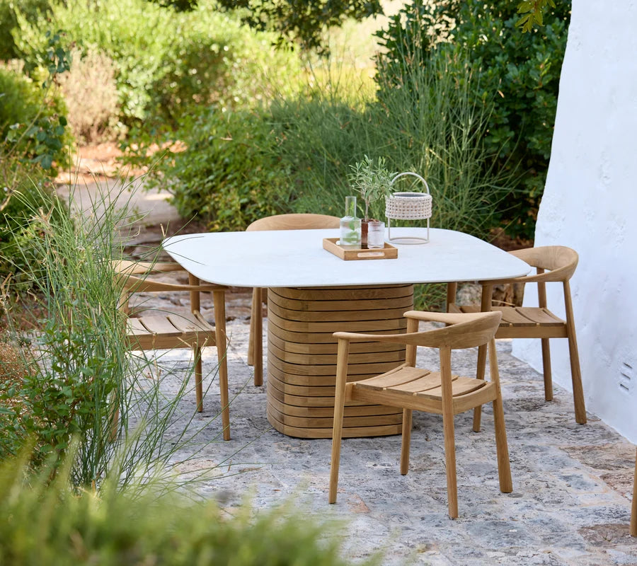 Cane-line Majestic Armchair Stackable