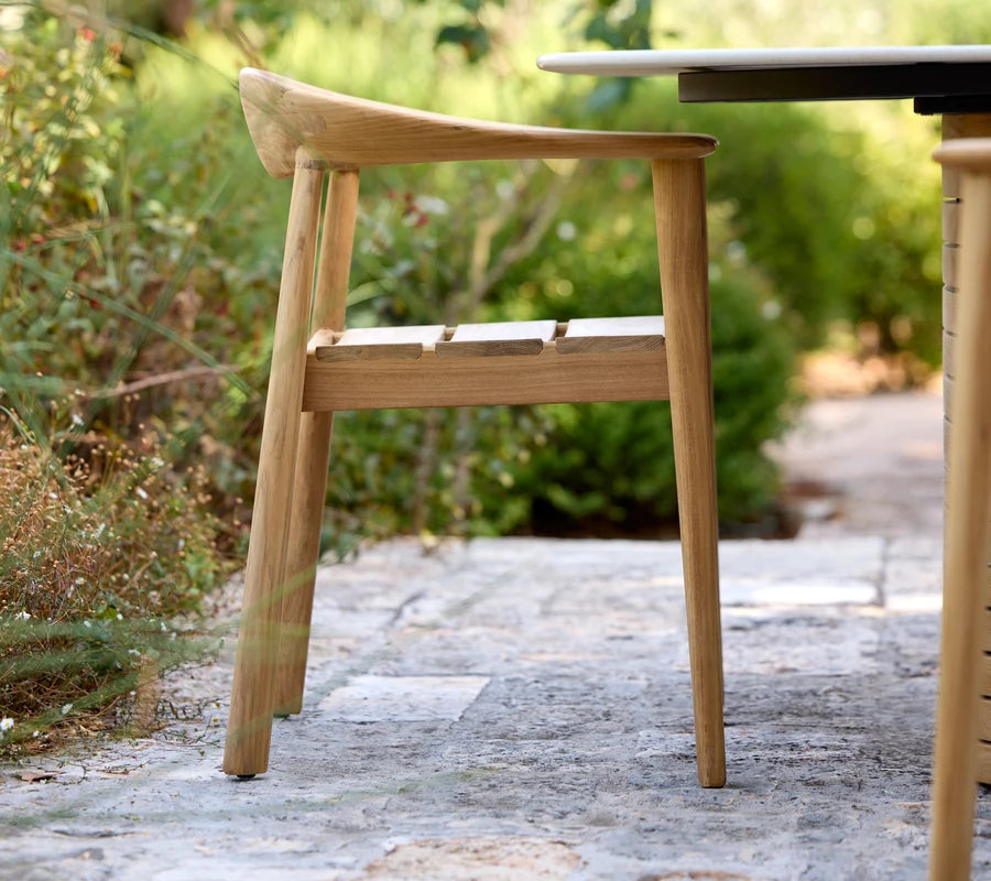 Cane-line Majestic Armchair Stackable