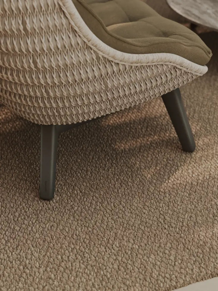 Manutti Sandua High Back Lounge Chair  – Alu