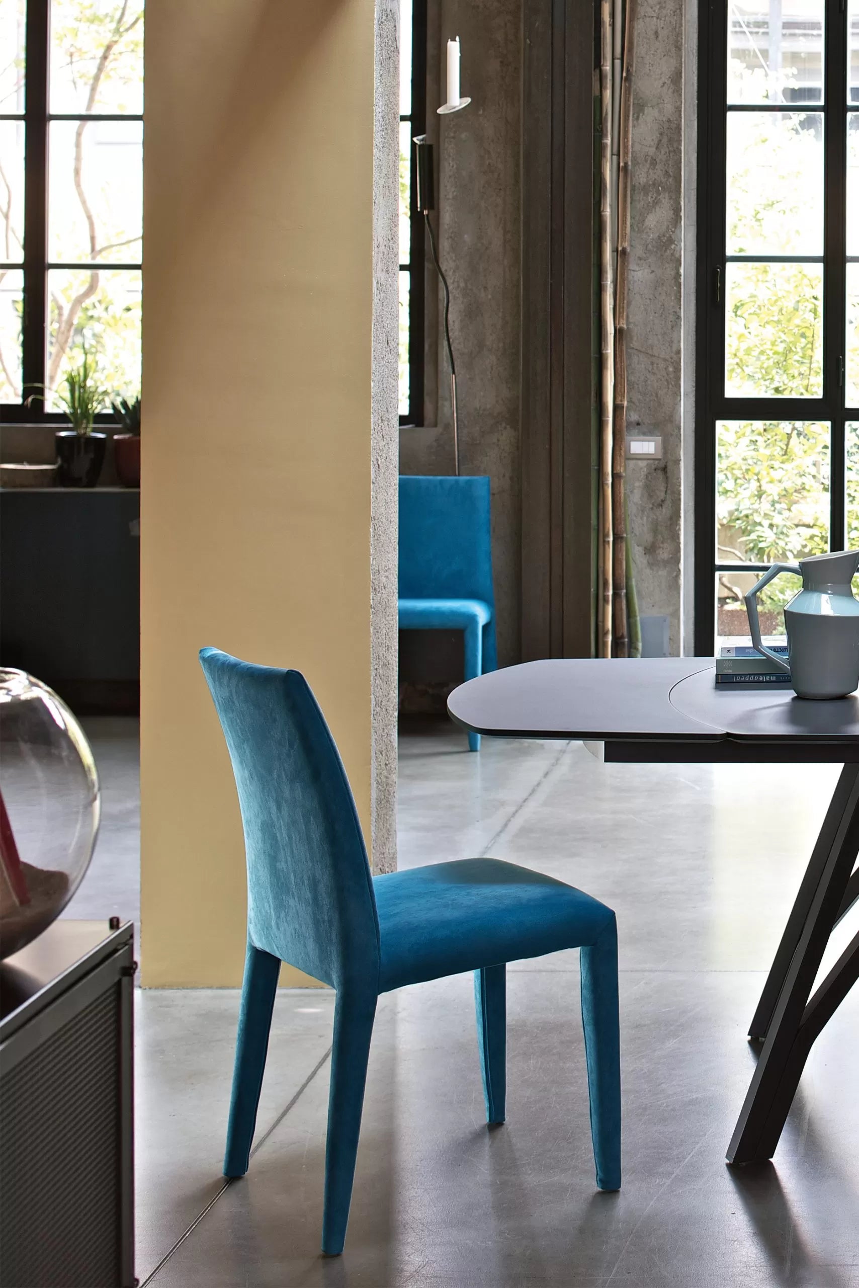 Sofia Chair with flexible and ergonomic back with upholstered and covered frame in Eco leather