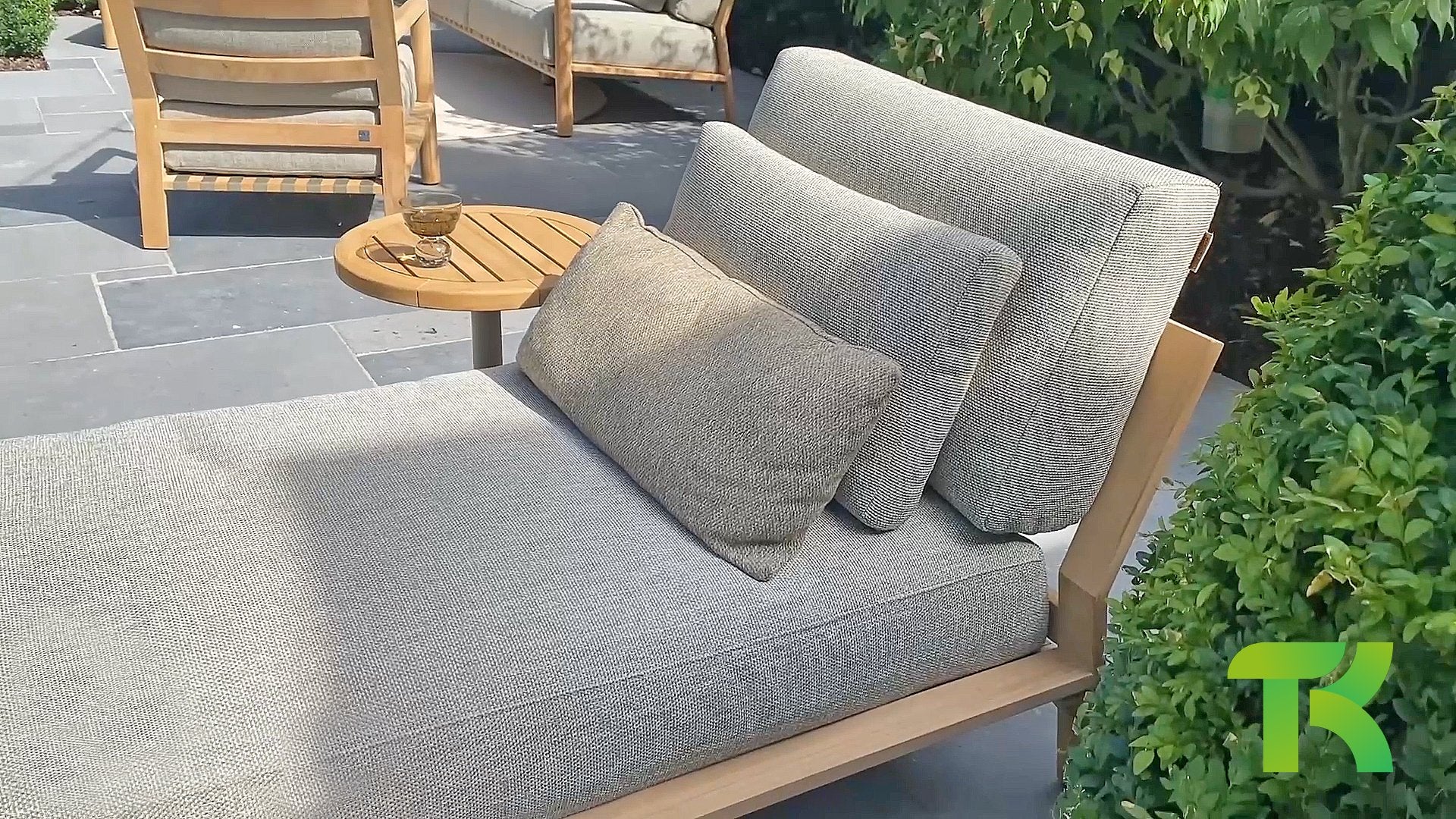 4 Seasons Outdoor Lucas Daybed with Volta Side Table