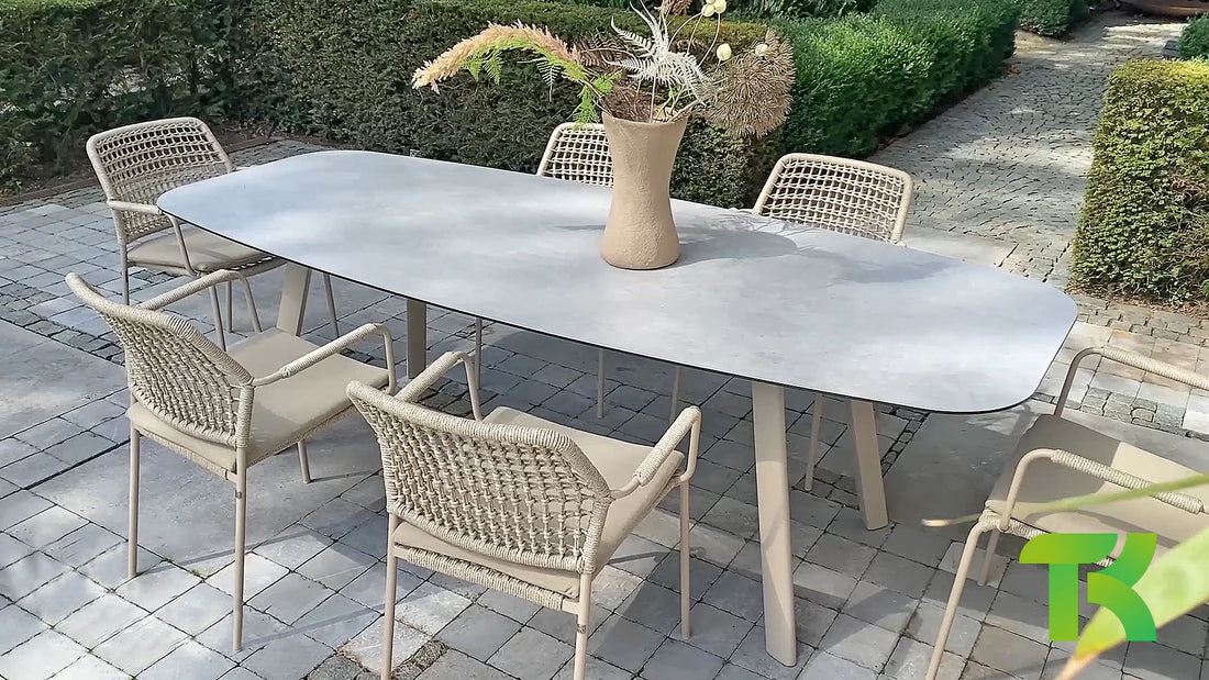 4 Season Outdoor Manolo Dining Tables