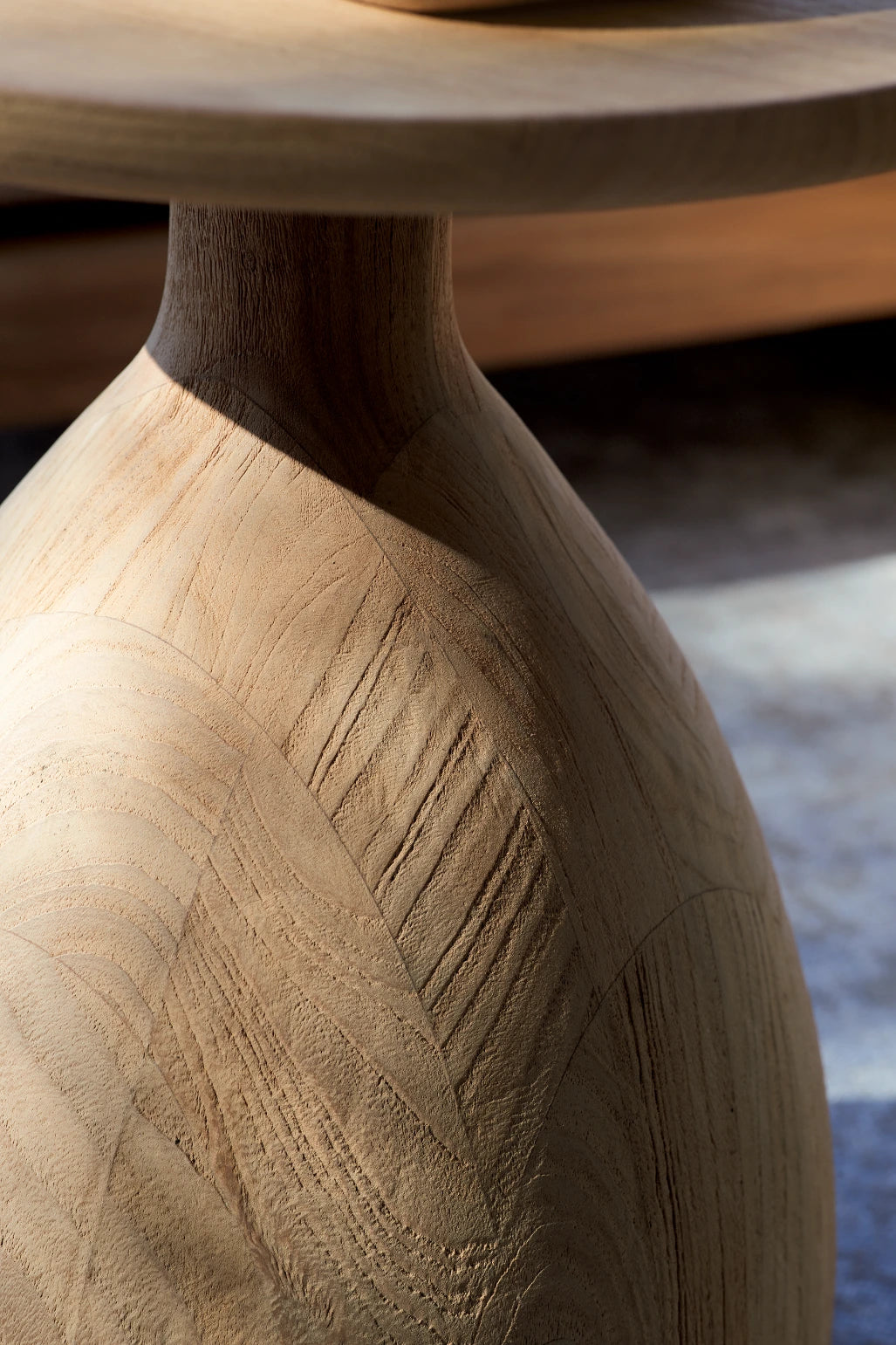 Manutti Tsuki Side Table Ø35 × 39h