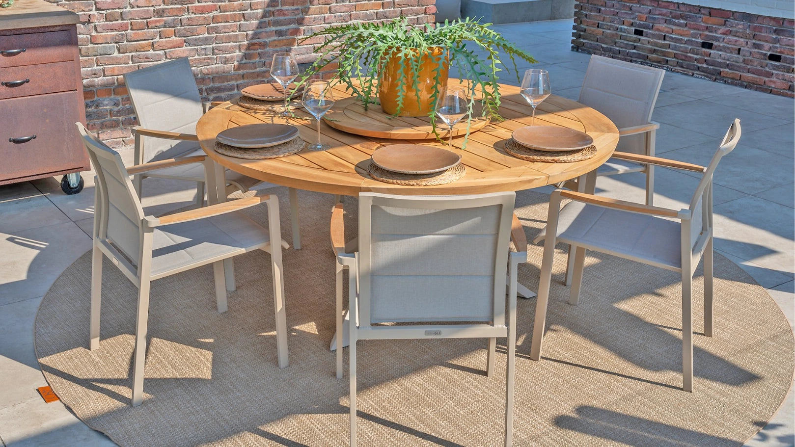 4 Seasons Outdoor Cortina stacking chair latte