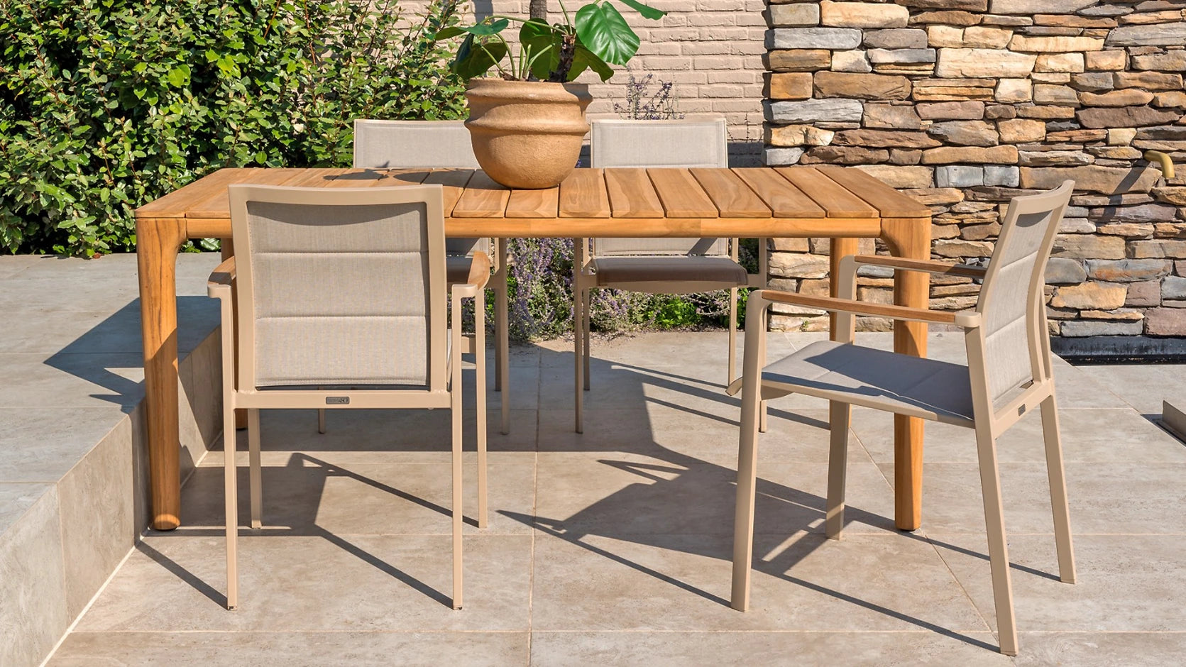4 Seasons Outdoor Cortina stacking chair latte