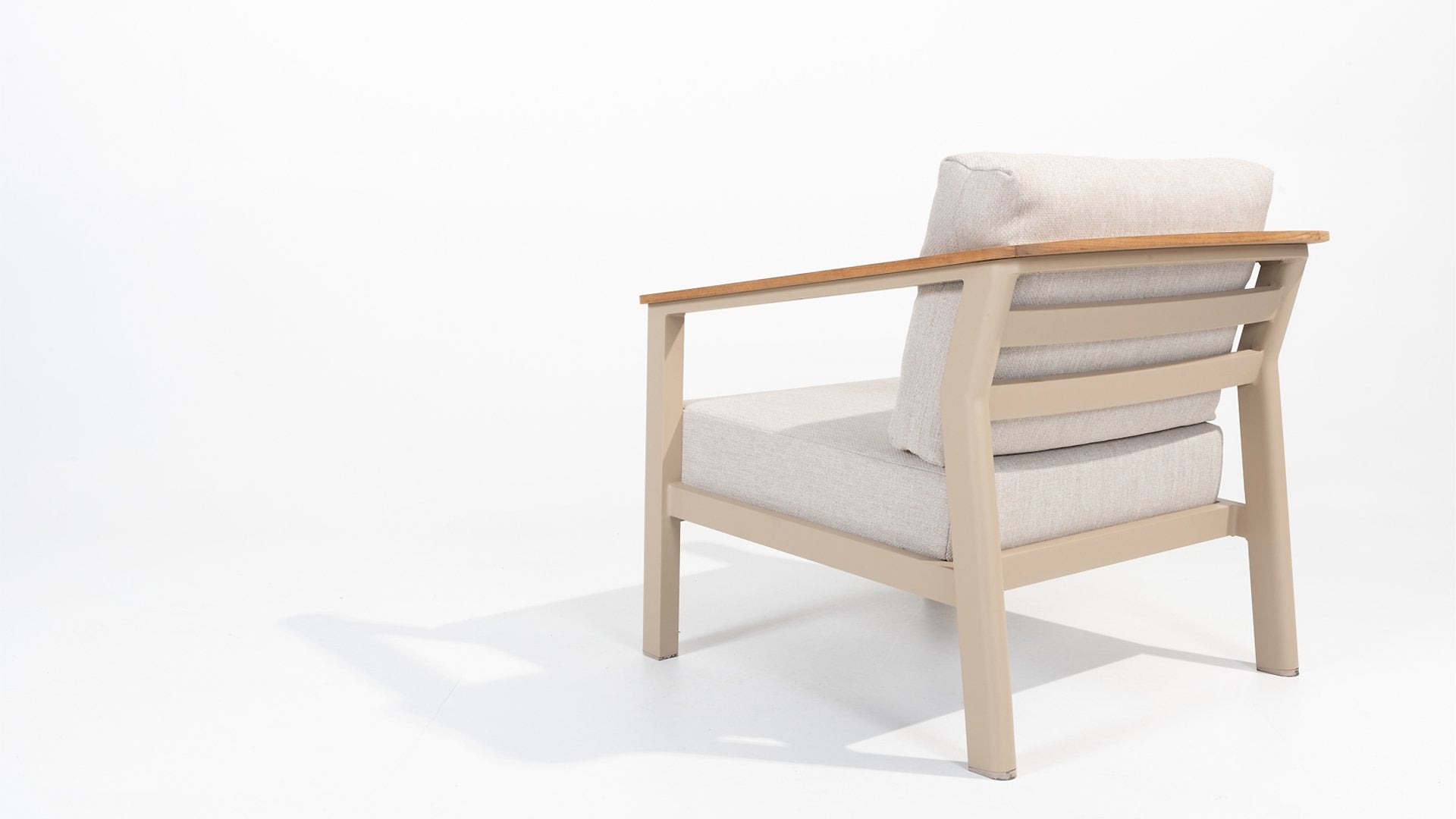 4 Seasons Outdoor Olivia Lounge with Yoga Coffee Table