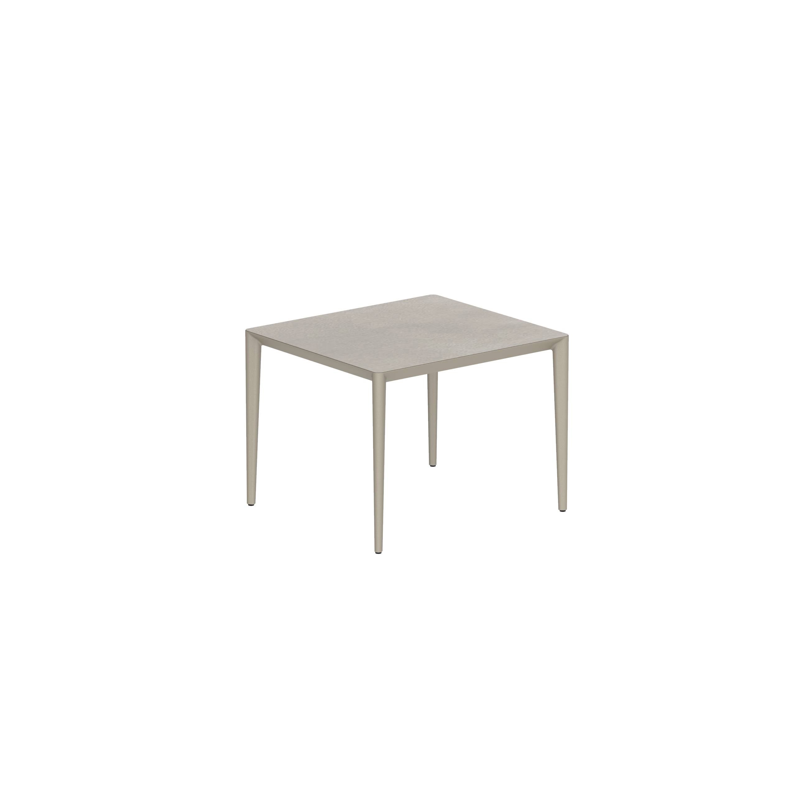 U-Nite Table 100x90cm Sand With Ceramic Tabletop In Cemento Luminoso