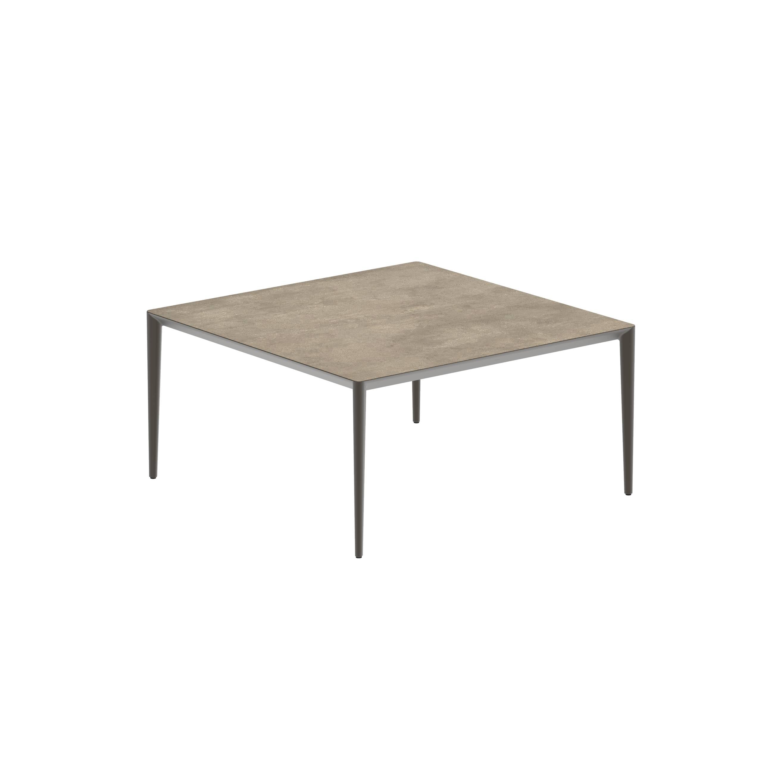 U-Nite Table 150x150cm Bronze With Ceramic Tabletop In Terra Sabbia