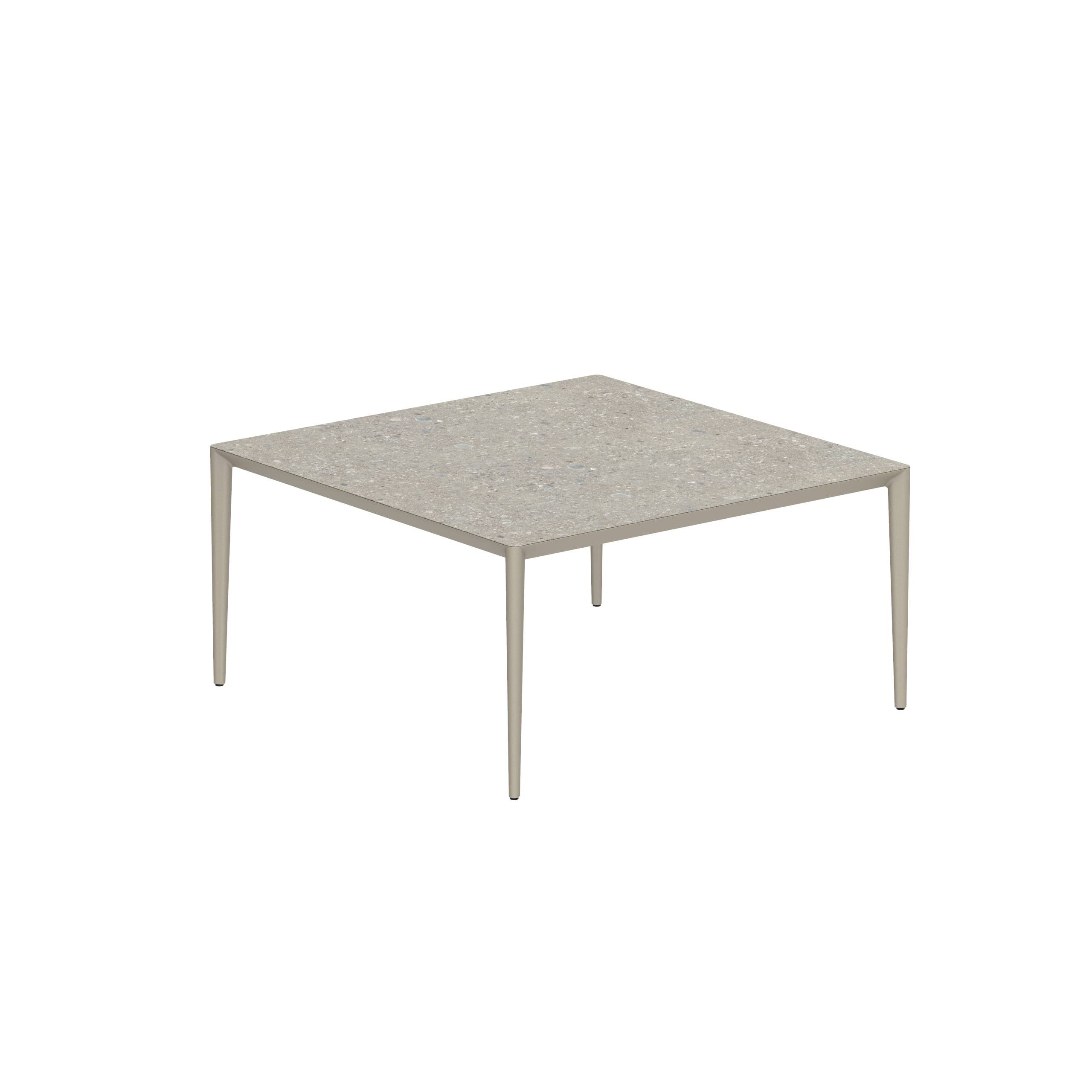 U-Nite Table 150x150cm Sand With Ceramic Tabletop In Ceppo Dolomitica