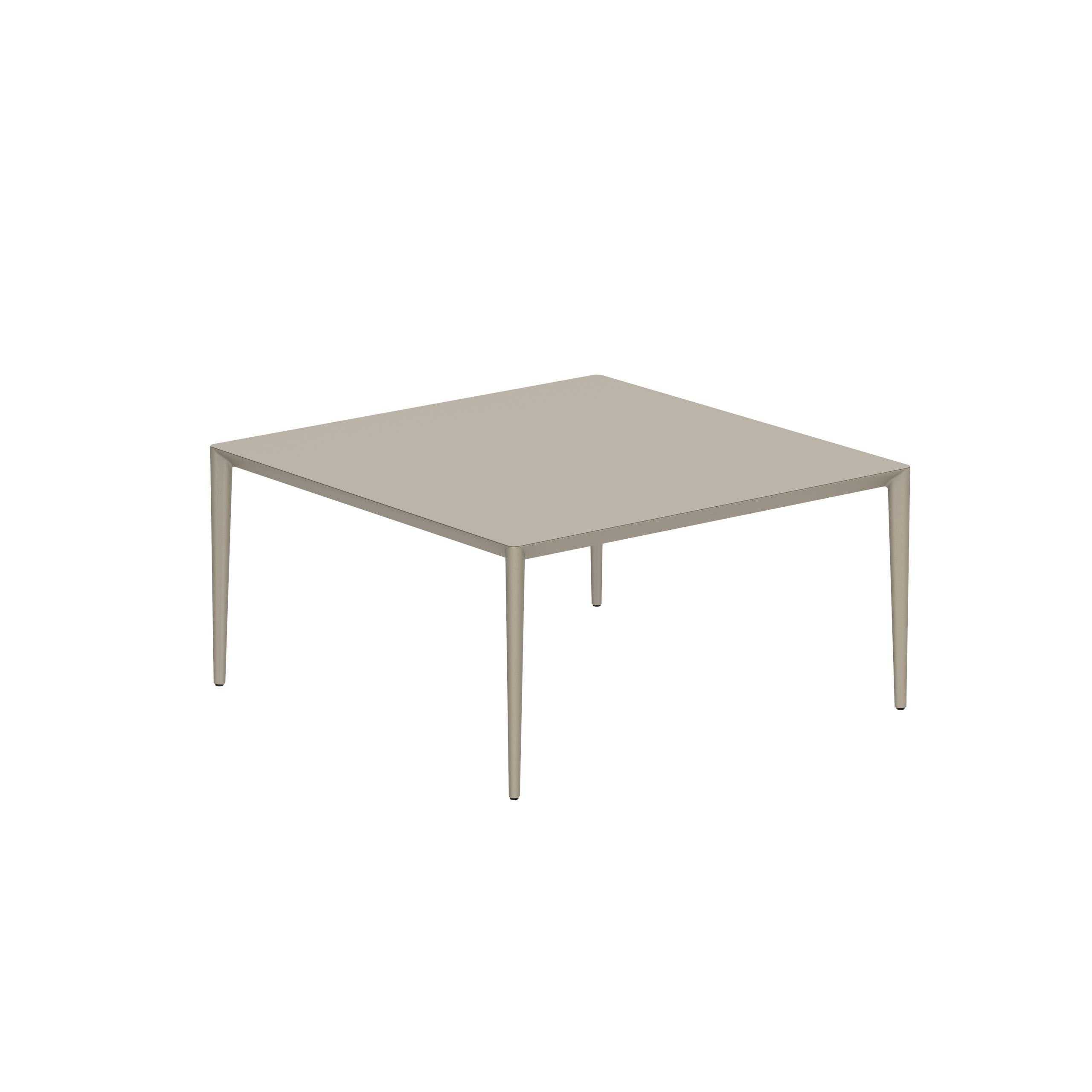 U-Nite Table 150x150cm Sand With Ceramic Tabletop In Pearl Grey