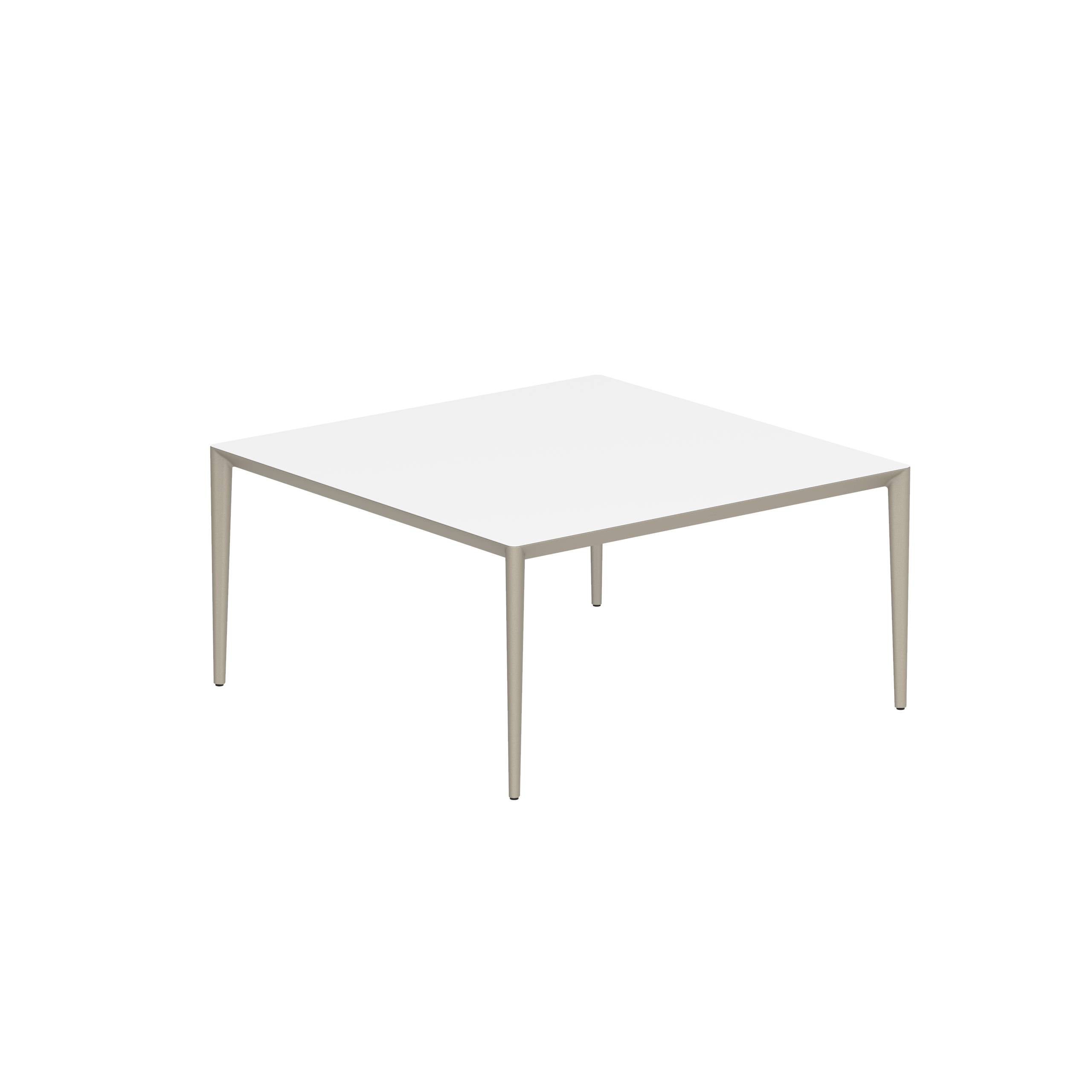 U-Nite Table 150x150cm Sand With Ceramic Tabletop In White