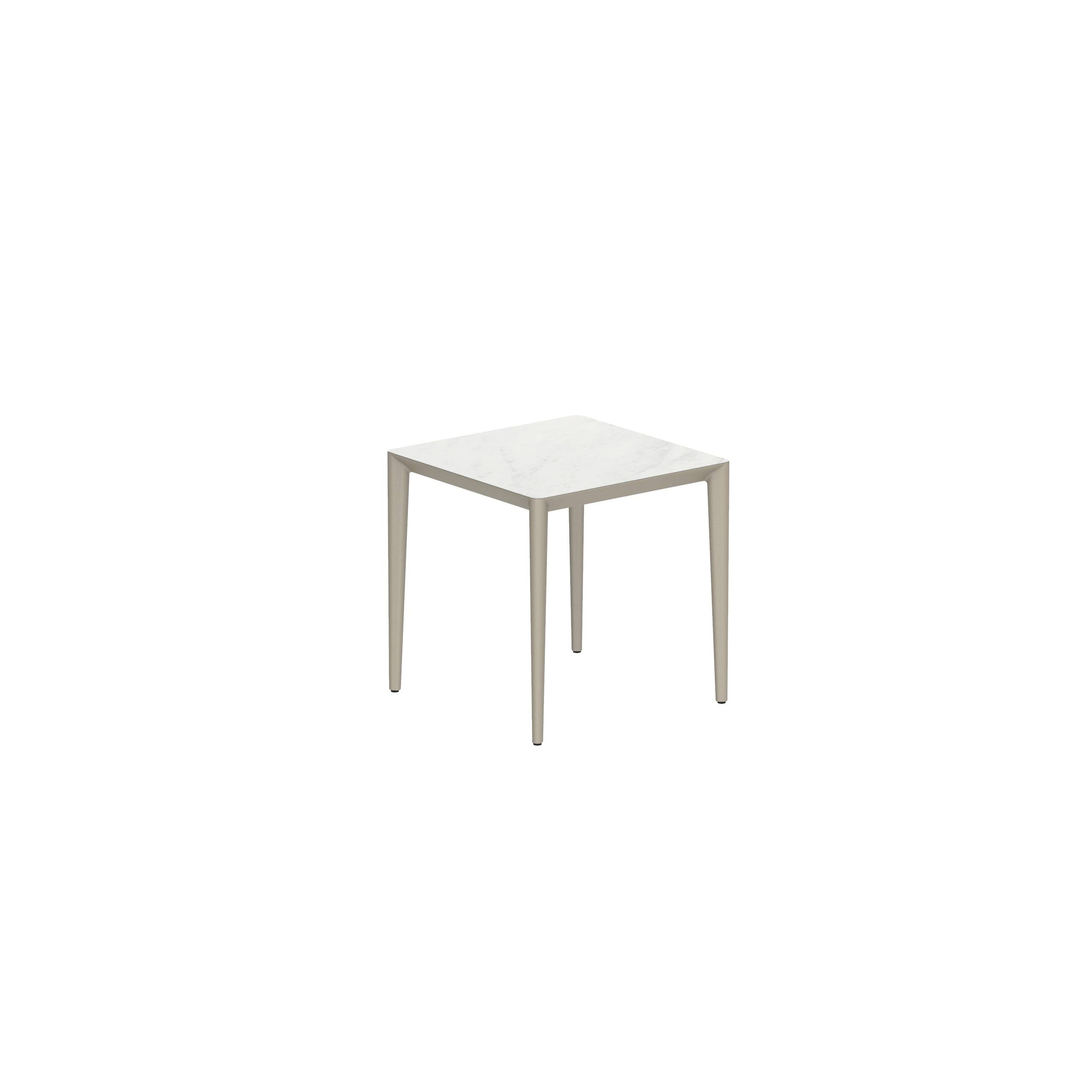 U-Nite Table 74x74cm Sand With Ceramic Tabletop In Bianco Statuario
