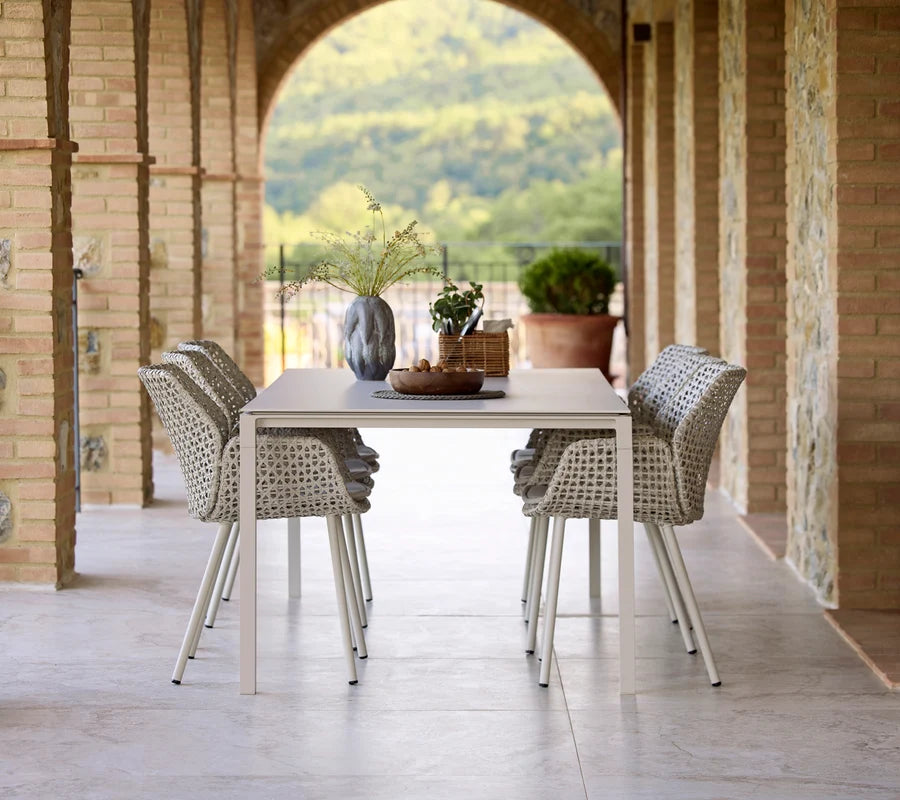 Cane-line Pure dining table 150x90 cm
