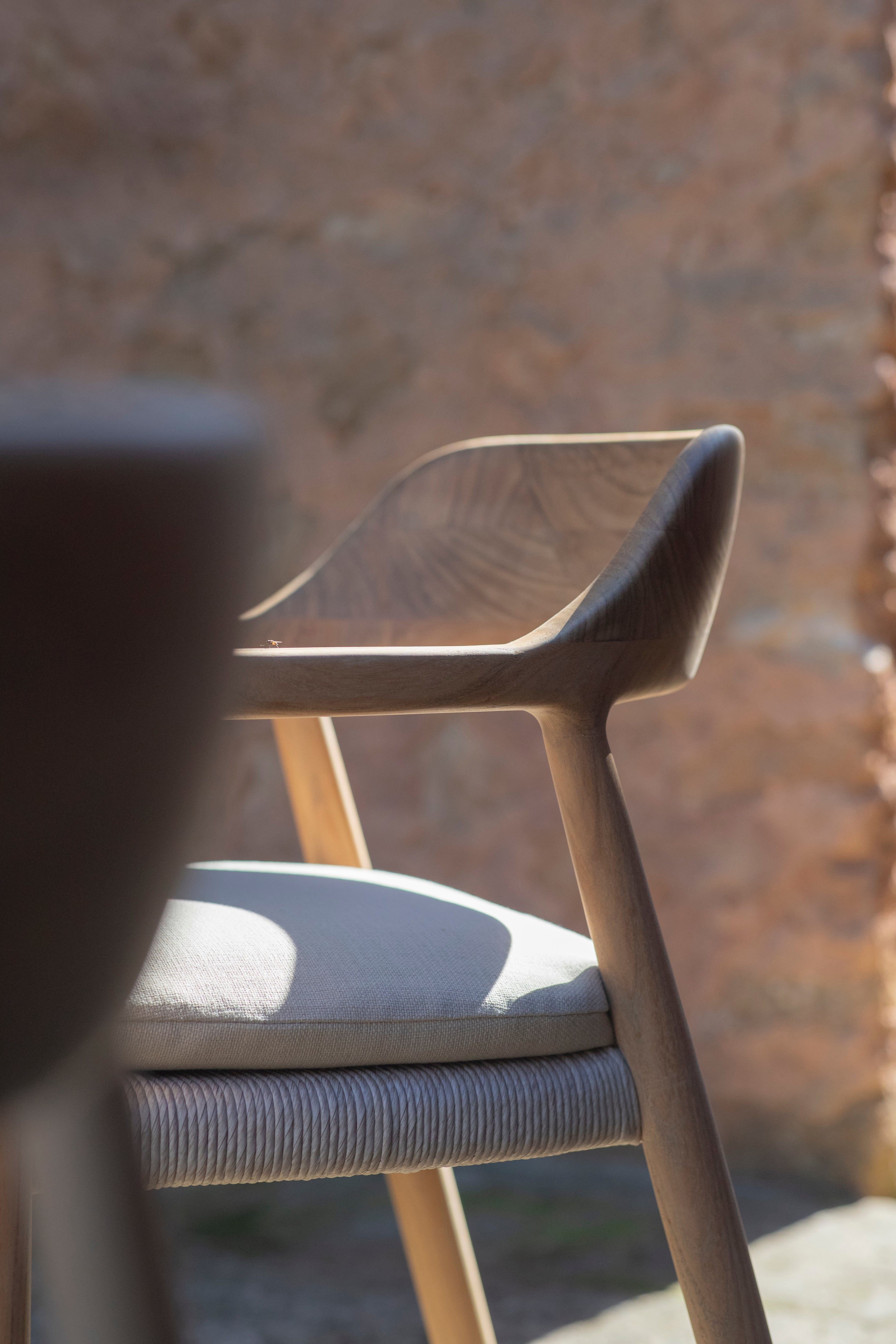 Manutti Yiko Dining Chair