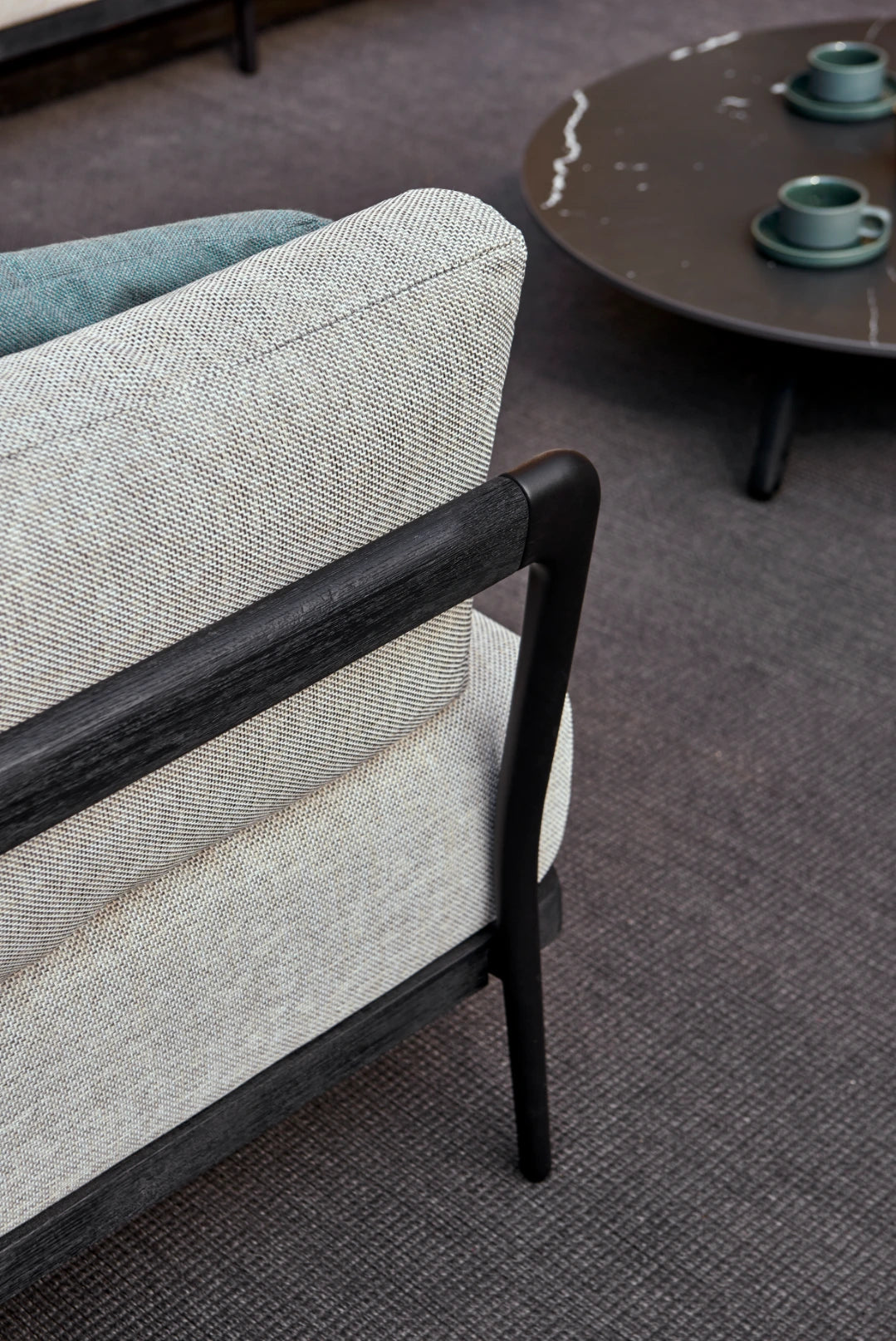 Manutti Torsa Coffee Table Round Ø148 × 30h cm