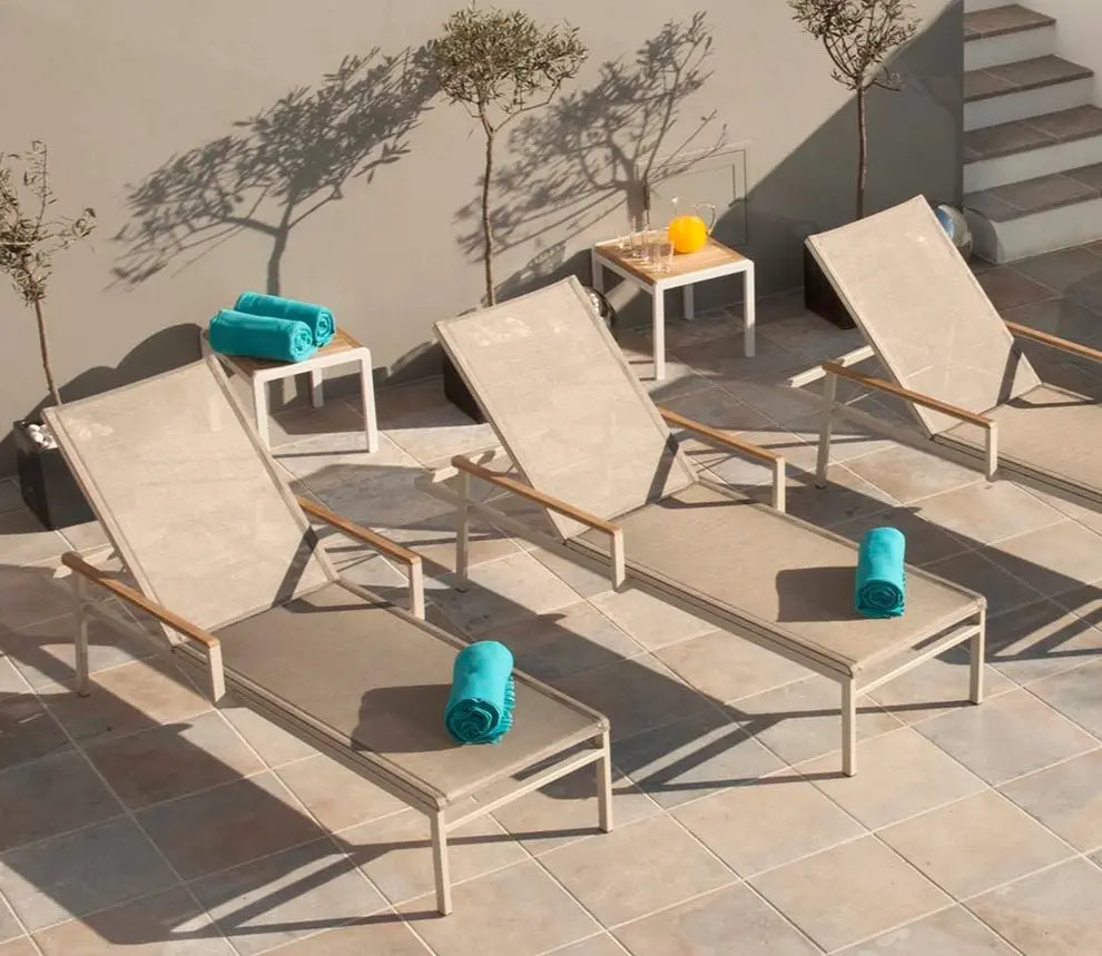 Barlow Tyrie Aura Occasional Lounger