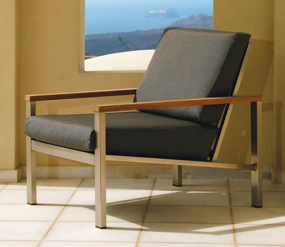 Barlow Tyrie Equinox Occasional Deep Seating Armchair