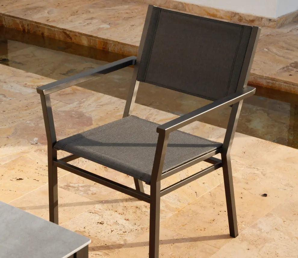 Barlow Tyrie Equinox Dining Carver - Powder Coated