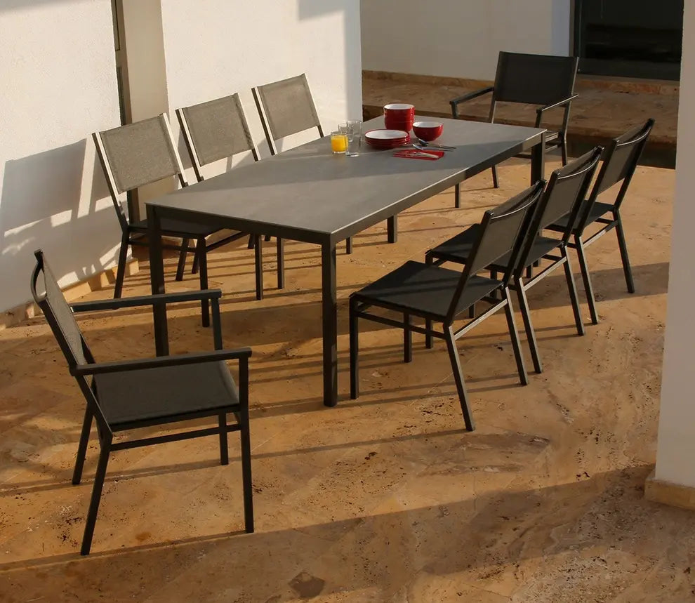 Barlow Tyrie Equinox Dining Carver - Powder Coated