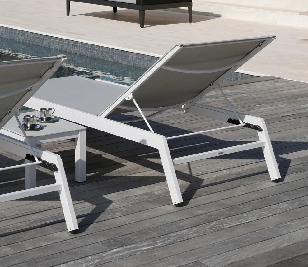 Barlow Tyrie Equinox Occasional Lounger - Powder Coated