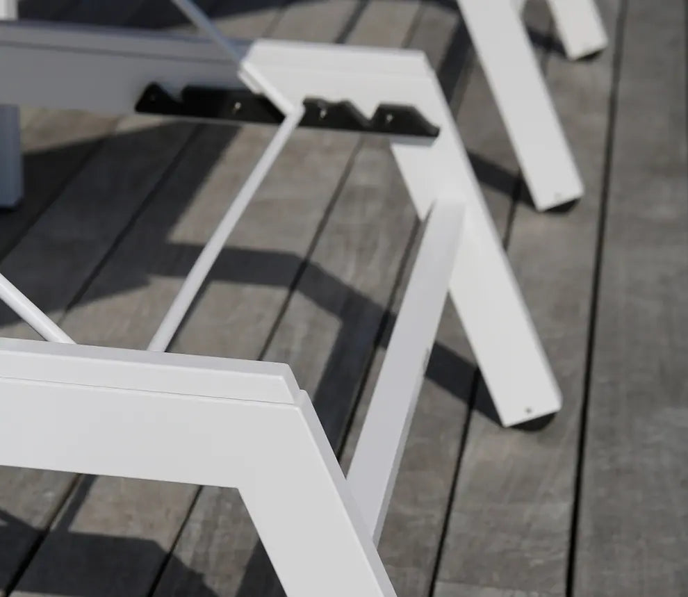 Barlow Tyrie Equinox Occasional Lounger - Powder Coated