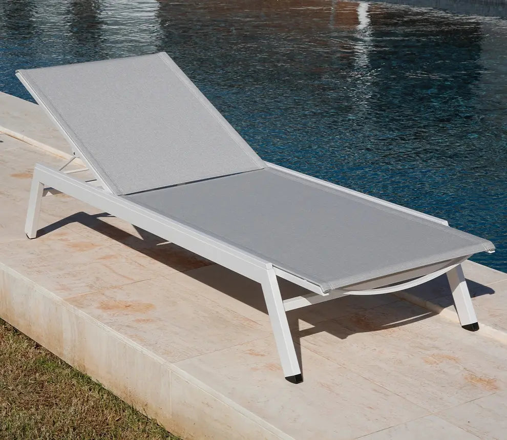 Barlow Tyrie Equinox Occasional Lounger - Powder Coated