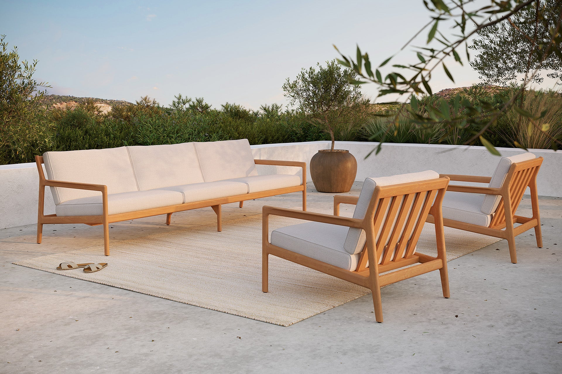 Gloster Bay 3-Seater Sofa