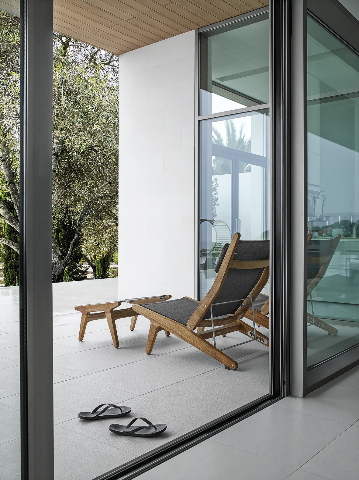 Gloster Bay Reclining Chair