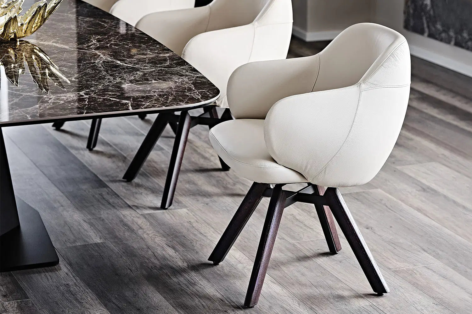 Cattelan Italia Bombè Swivel Dining Armchair – Fabric & Synthetic Leather