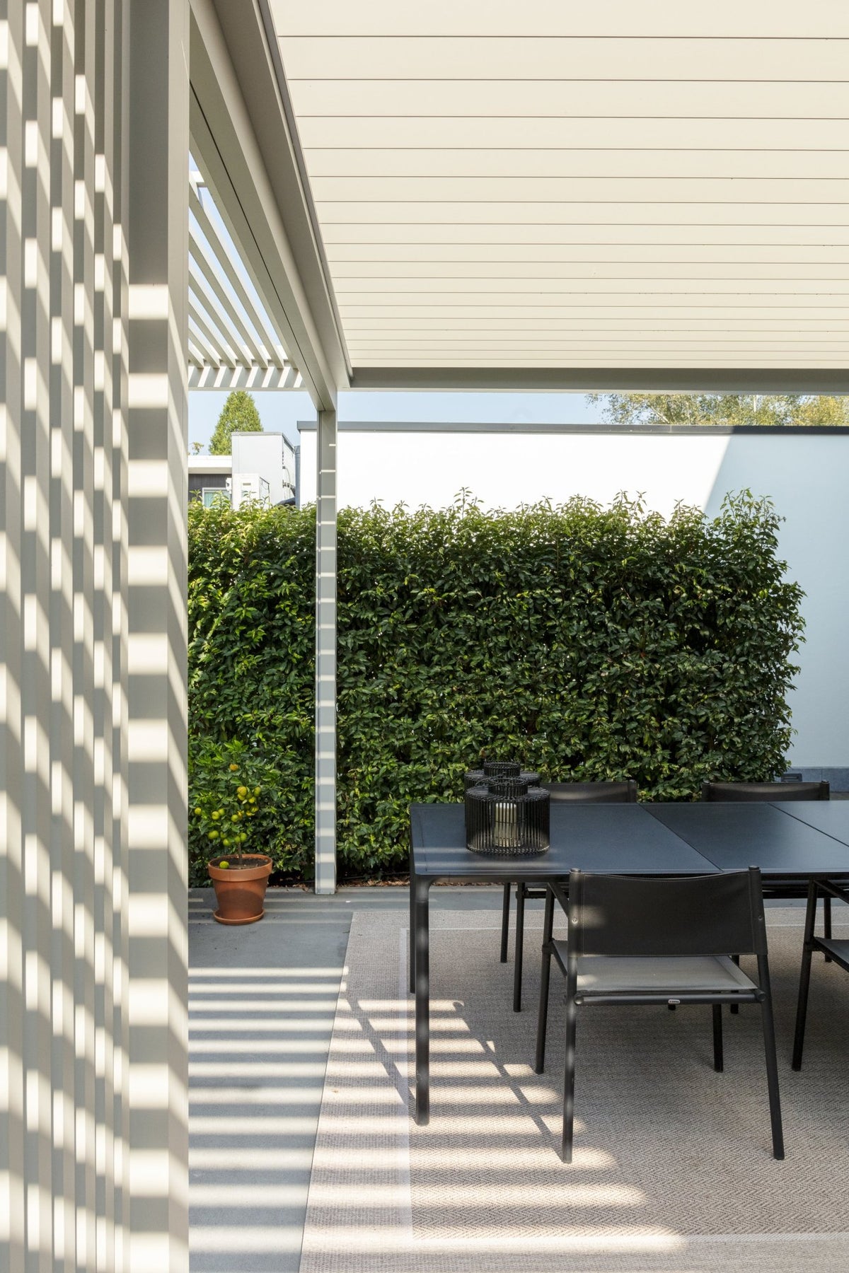 Bright Summer Terrace Umbris Pergola – project photograph 09