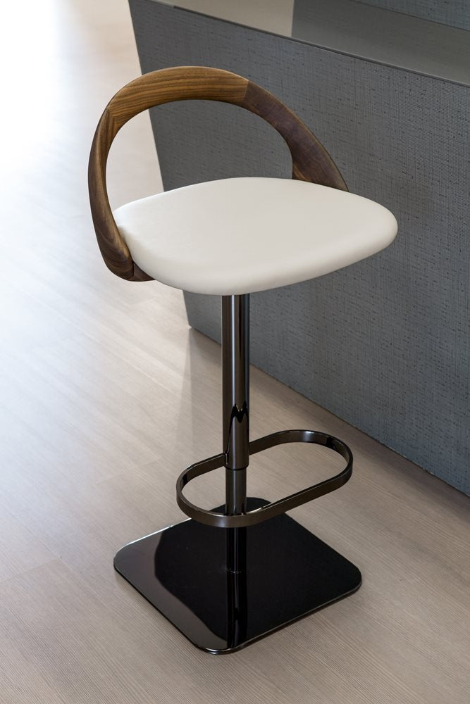 Porada Ester Stool