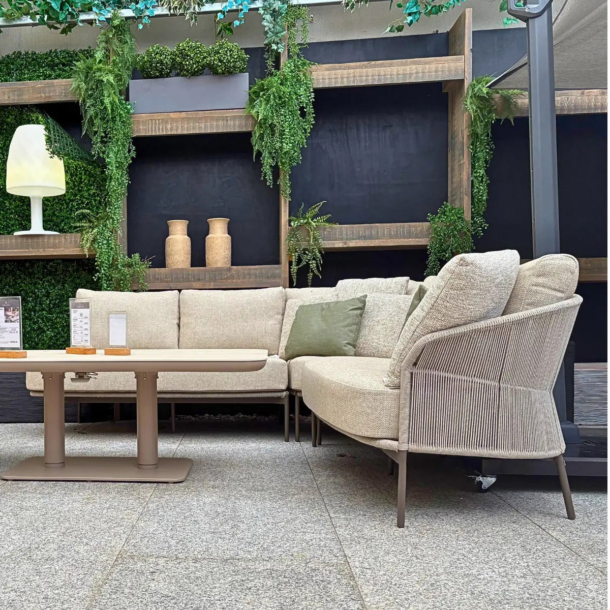 4 Seasons Outdoor Florence 5 Seat Corner Set Paros HAT140cm Drum Ceramic Table