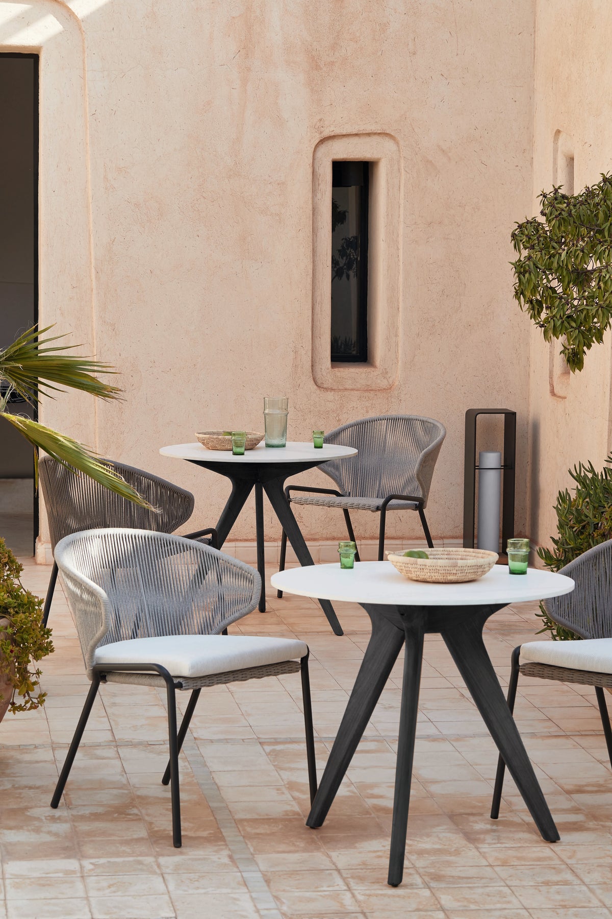 Showroom Special Offer | Manutti Radoc Set of 8 Dining Chairs – Lava Frame With Bronze Rope & Chalky Brown Cushions