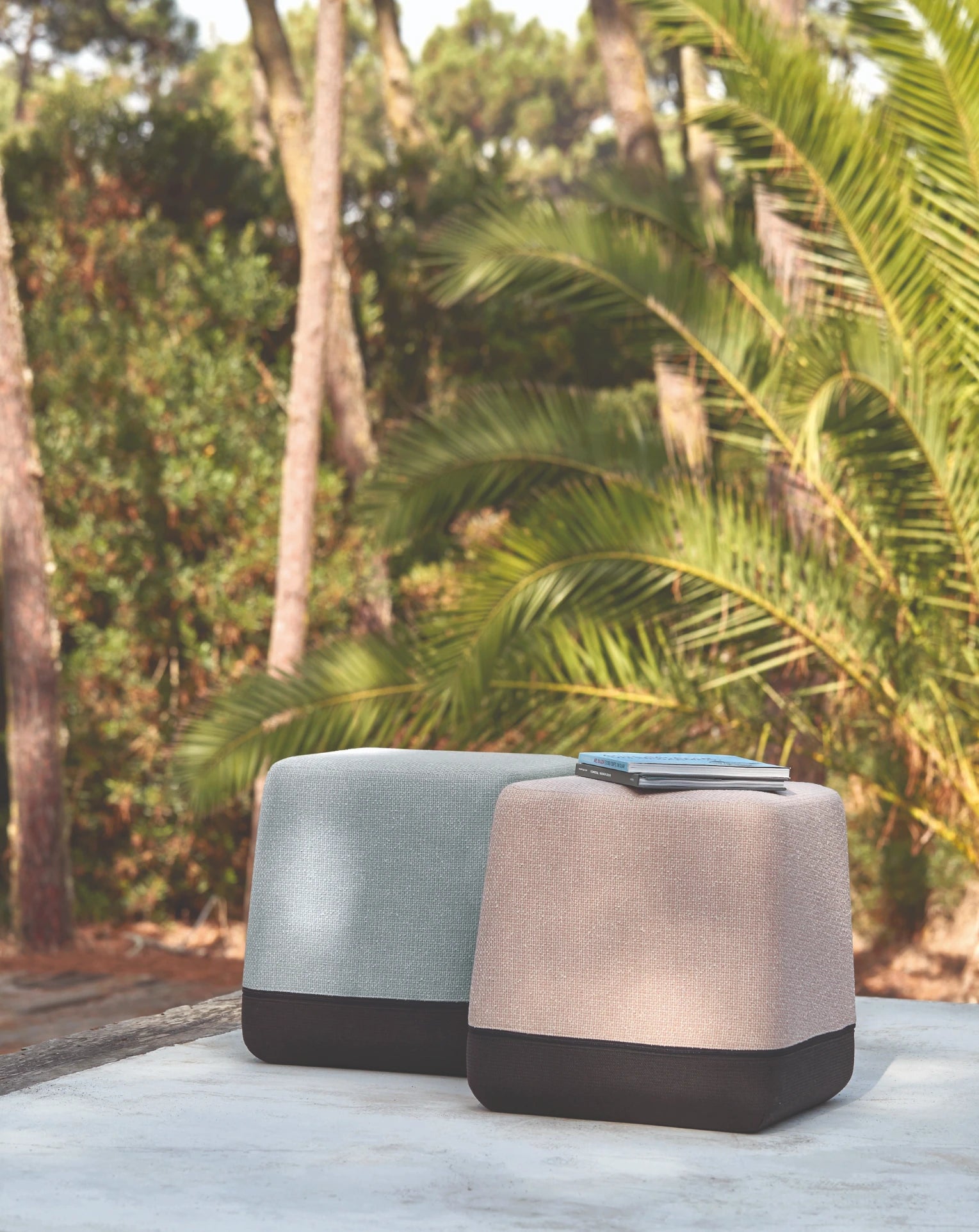 Manutti Kumo Pouf