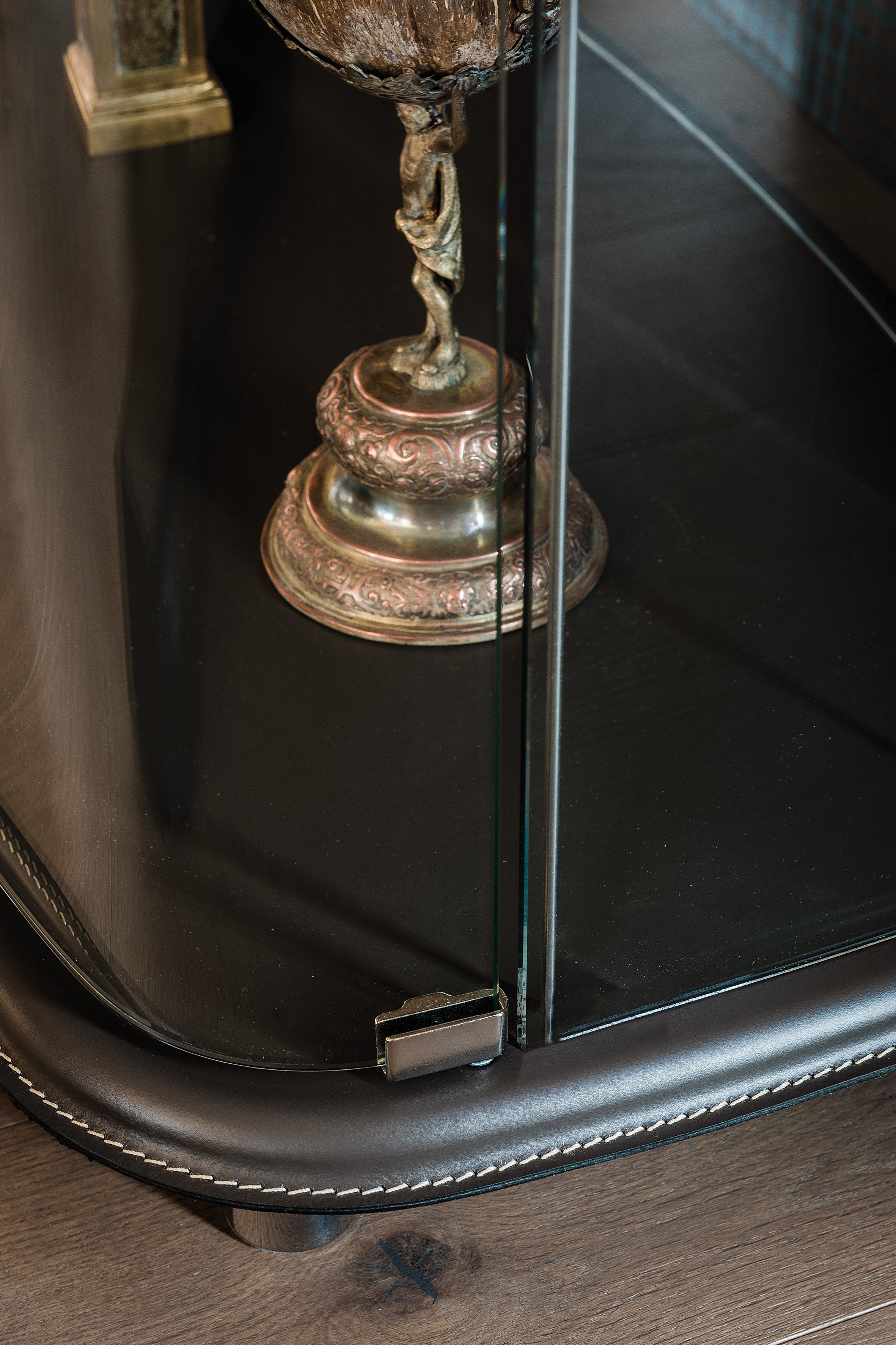 Cattelan Italia Concerto Clear Glass Showcase