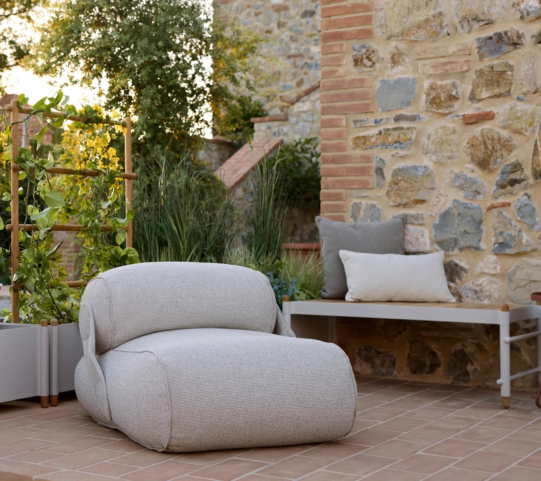 Cane-line Unite Lounge Chair