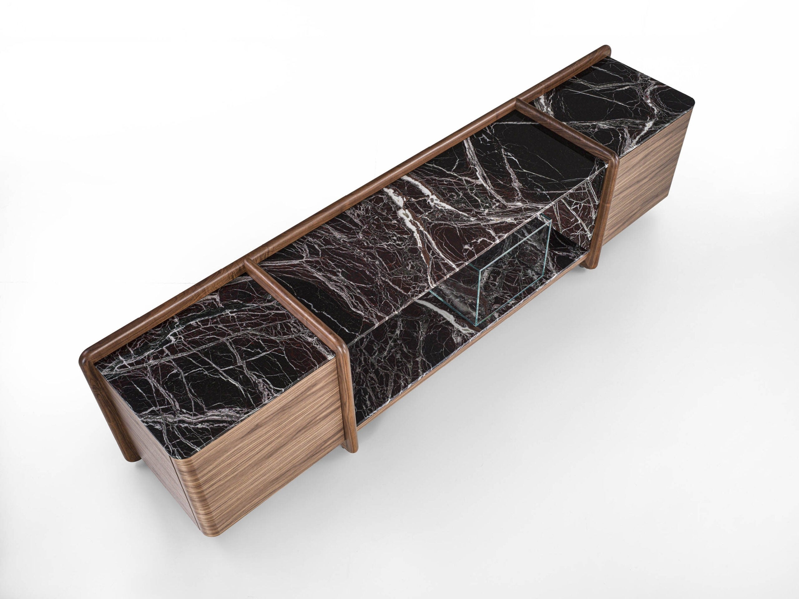 Porada Akeru sideboard