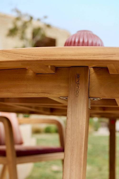 Jardinico | Kaia Dining Tables