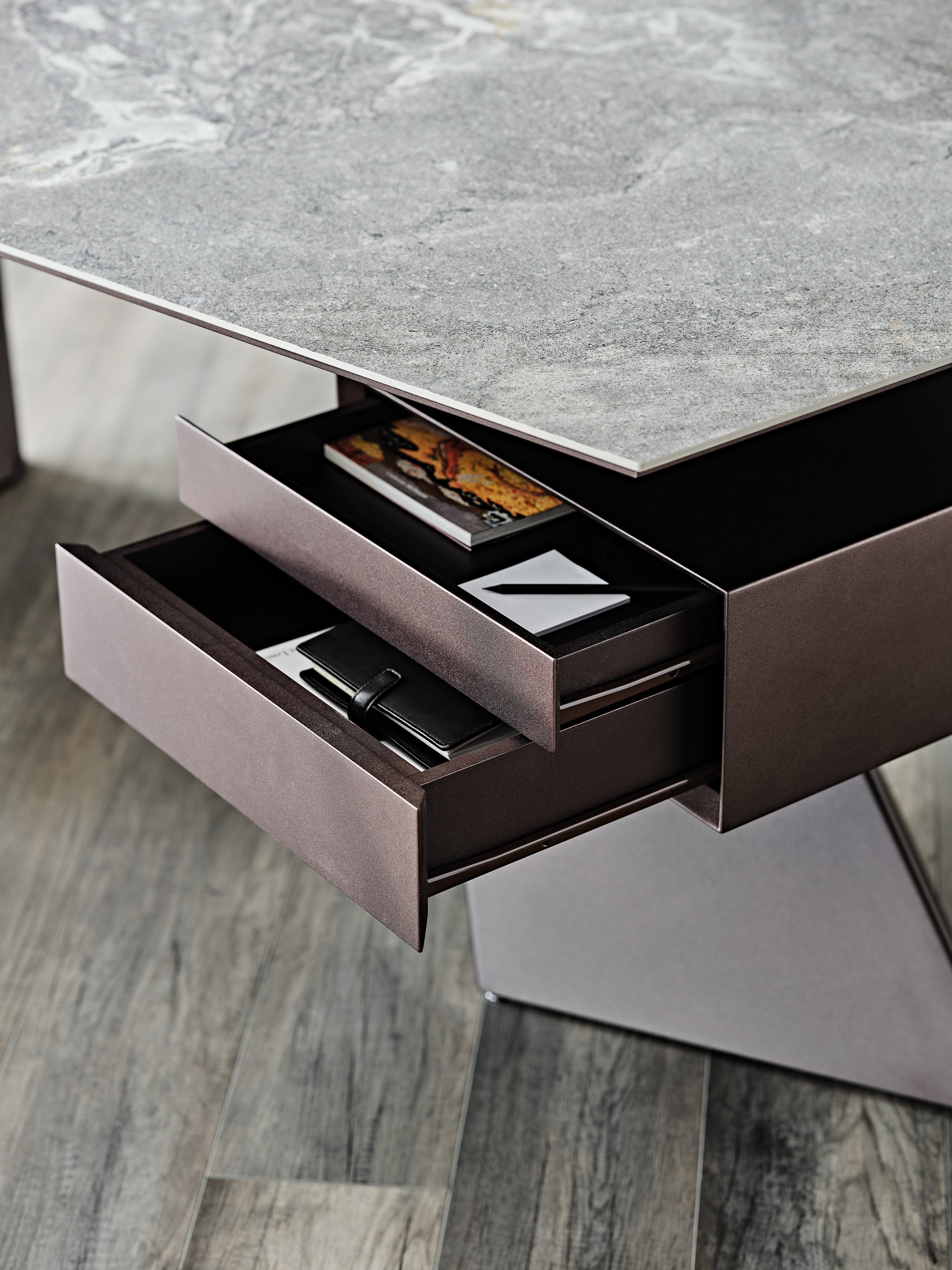 Cattelan Italia Nasdaq Keramik Desk