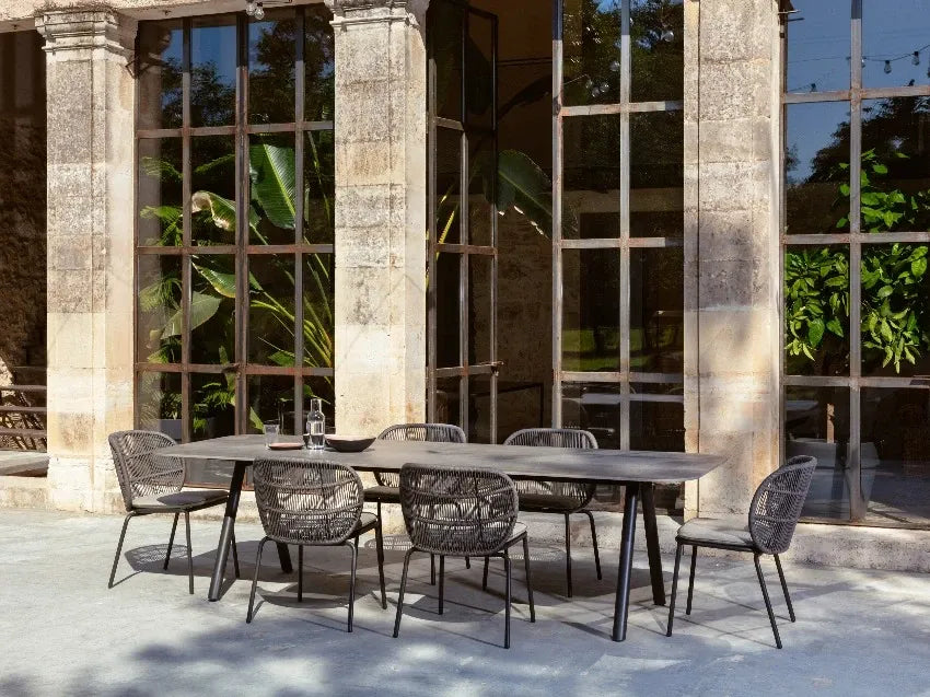 Vincent Sheppard Kodo dining table