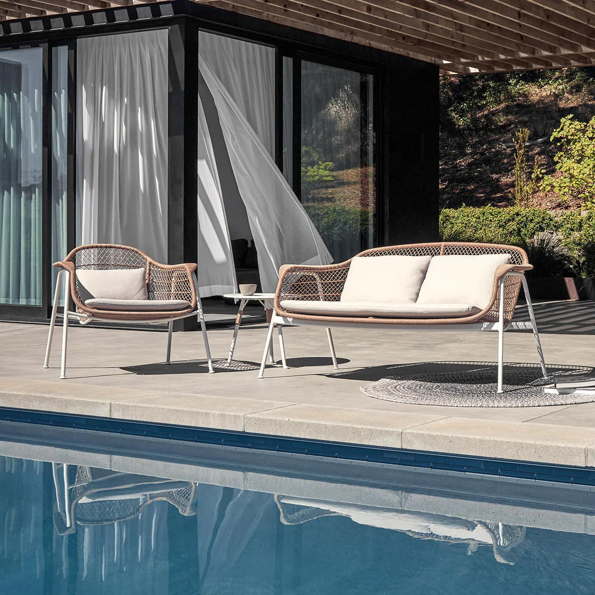 Gloster Fresco Lounge Chair