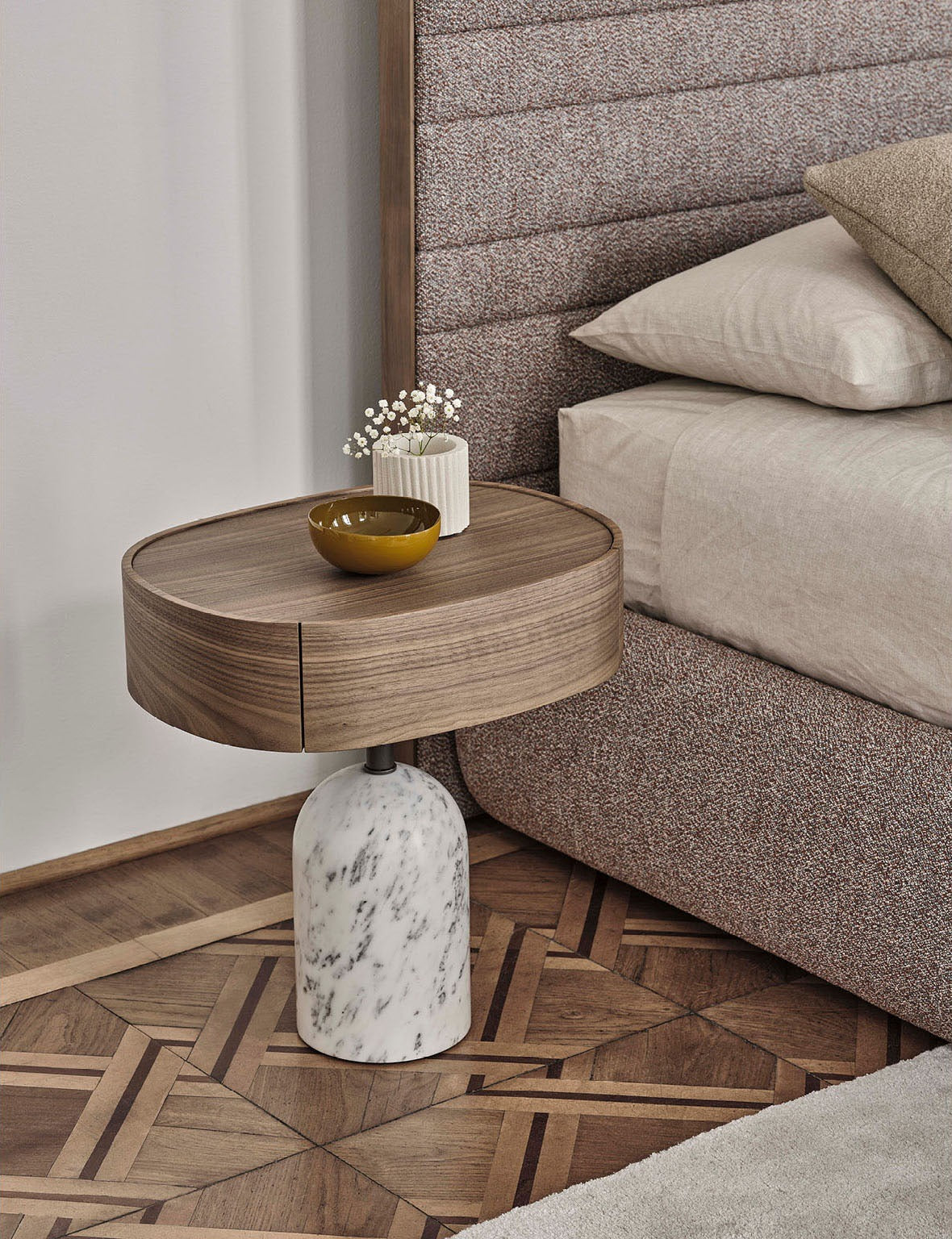 Porada Ekero Nightstand