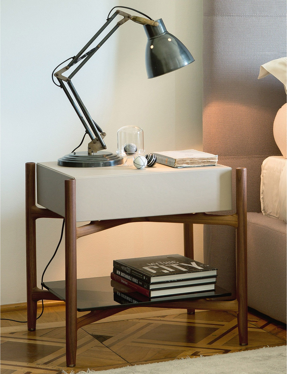 Porada Regent 2 Nightstand