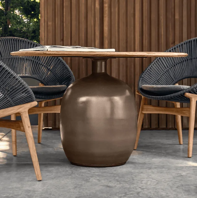 Gloster Kasha Round Dining Tables