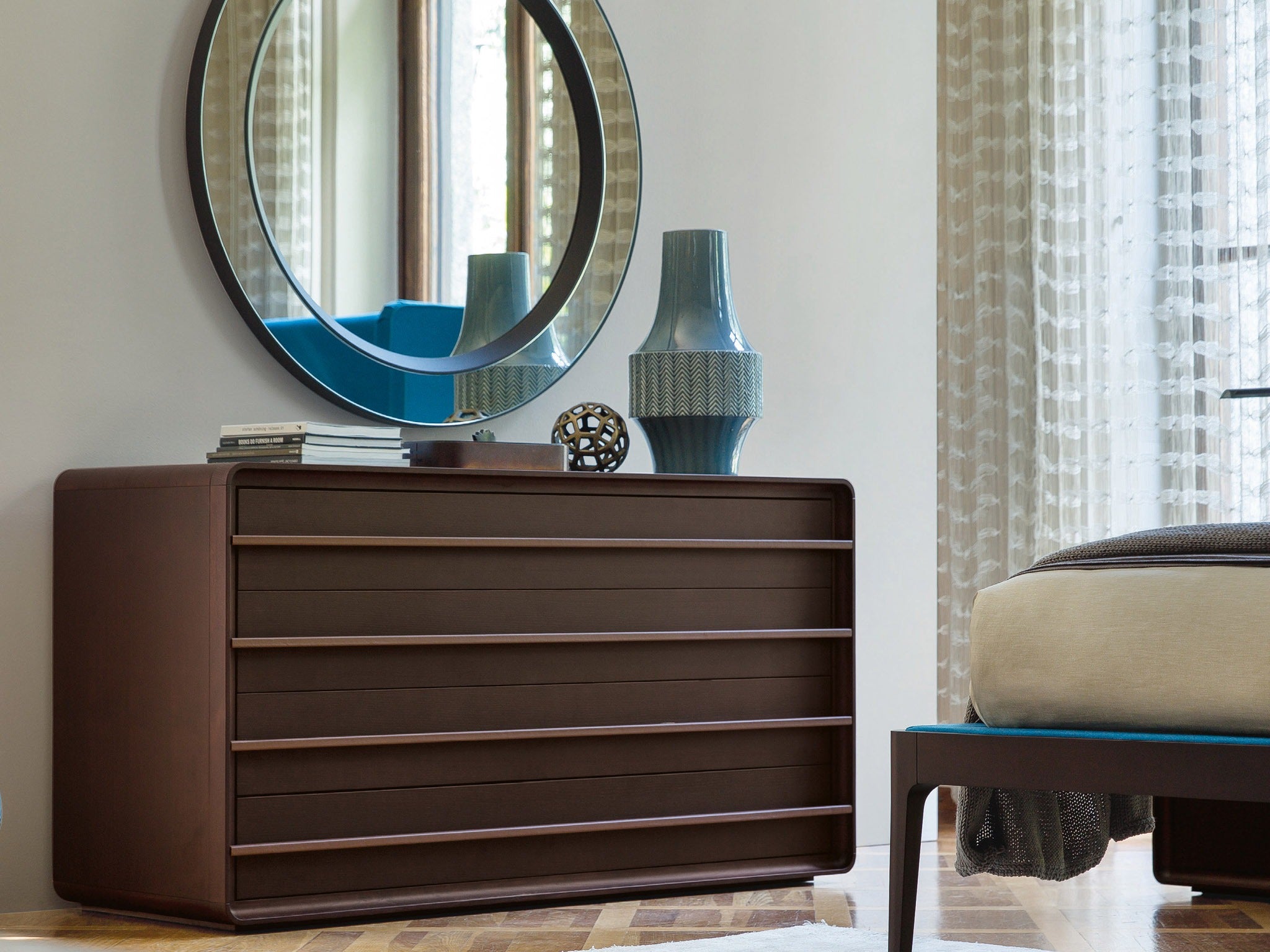 Porada Aura Chest of Drawers