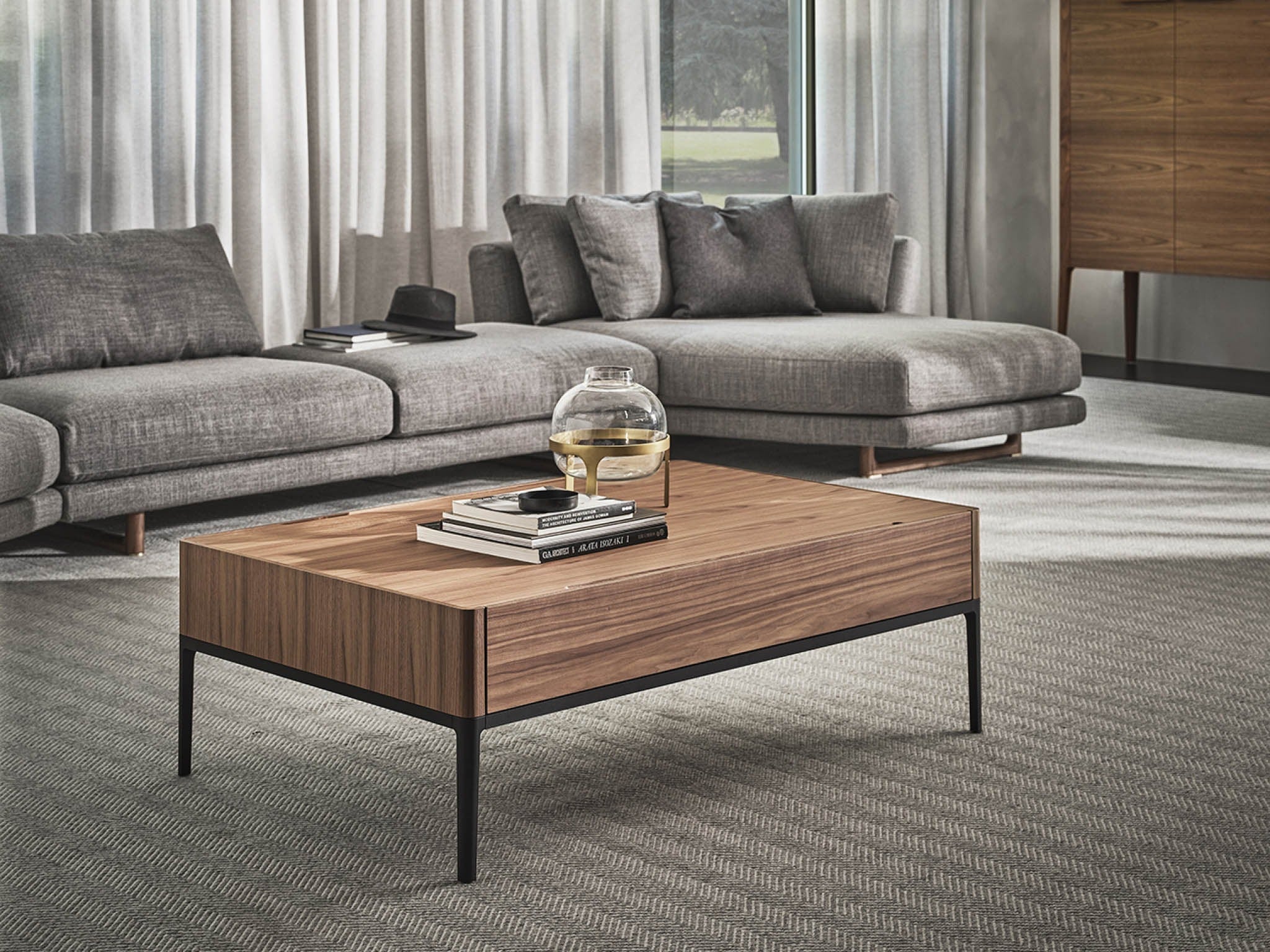 Porada Chiba Side Table