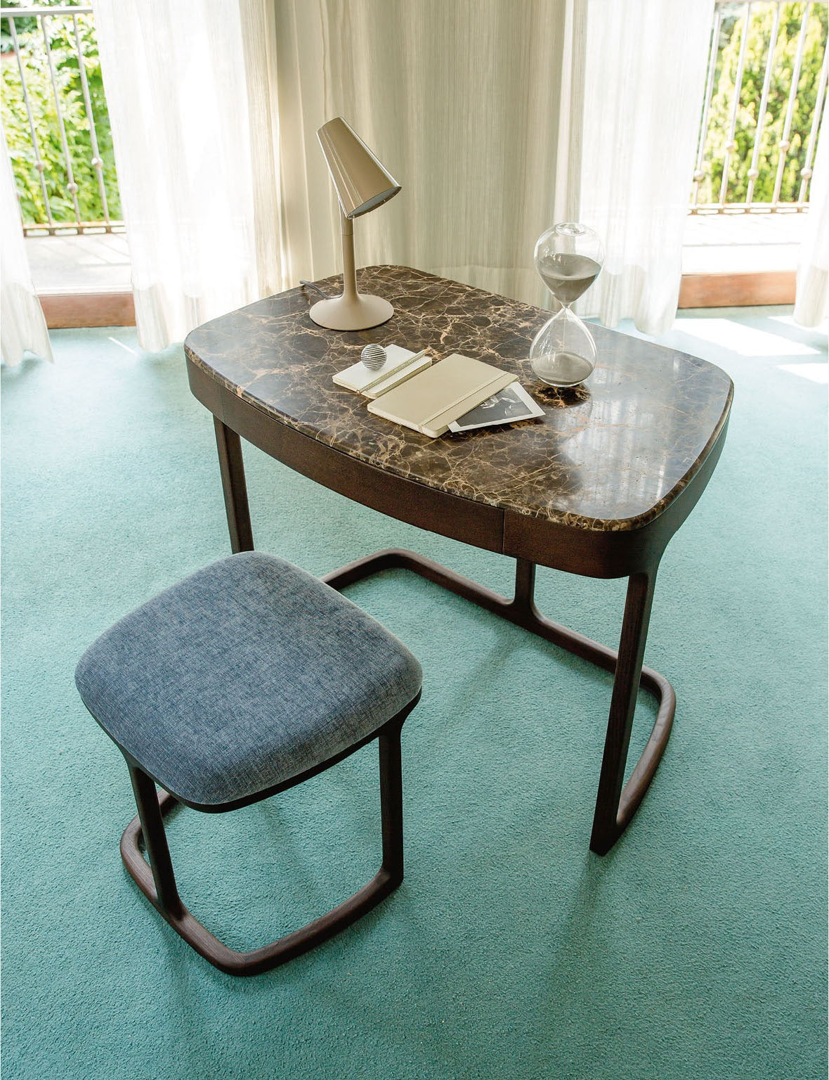 Porada Maskara Stool