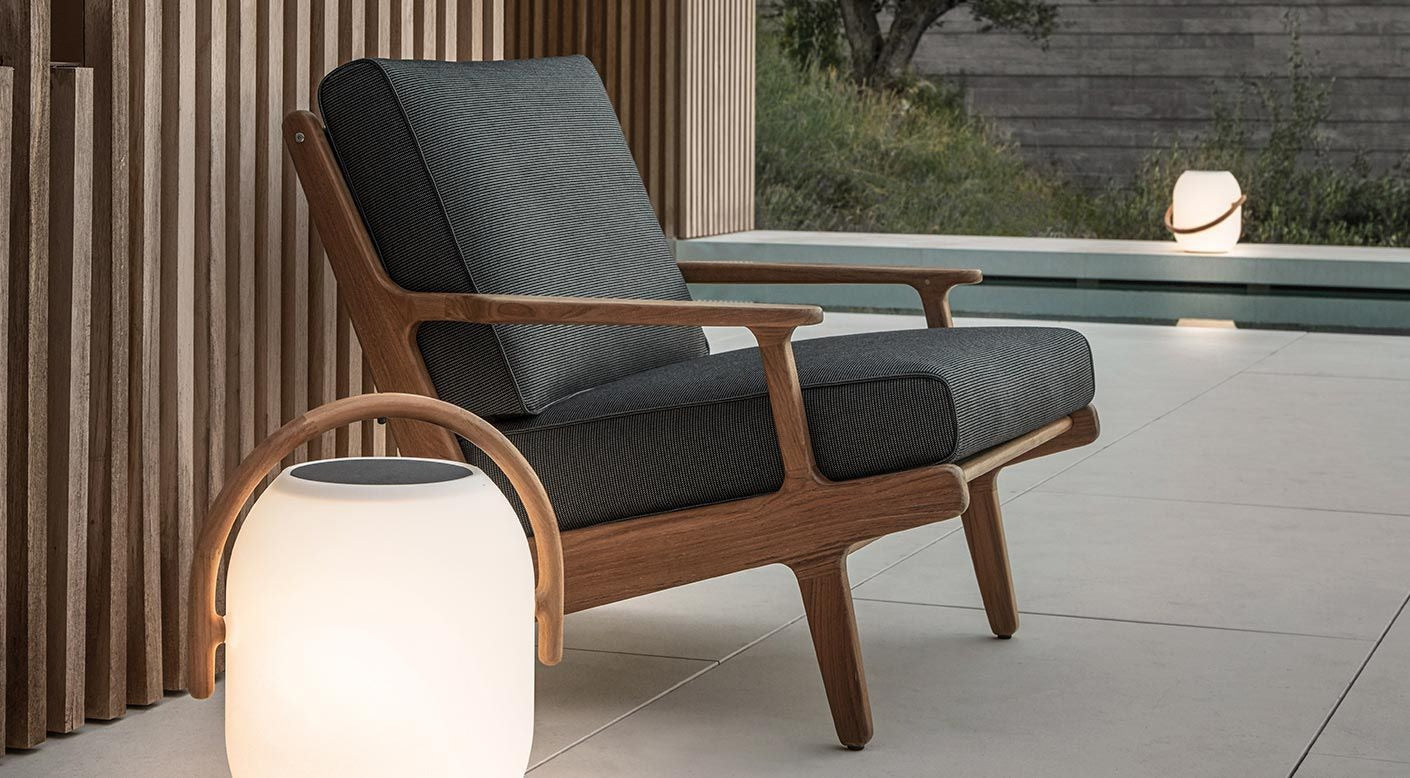 Gloster Bay Lounge Chair