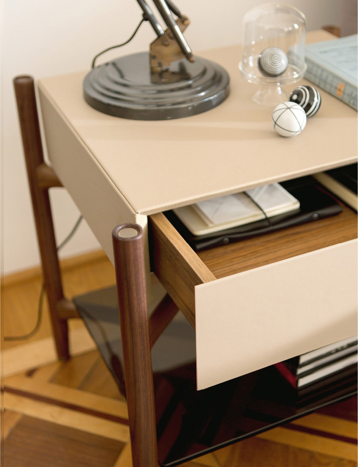 Porada Regent 2 Nightstand