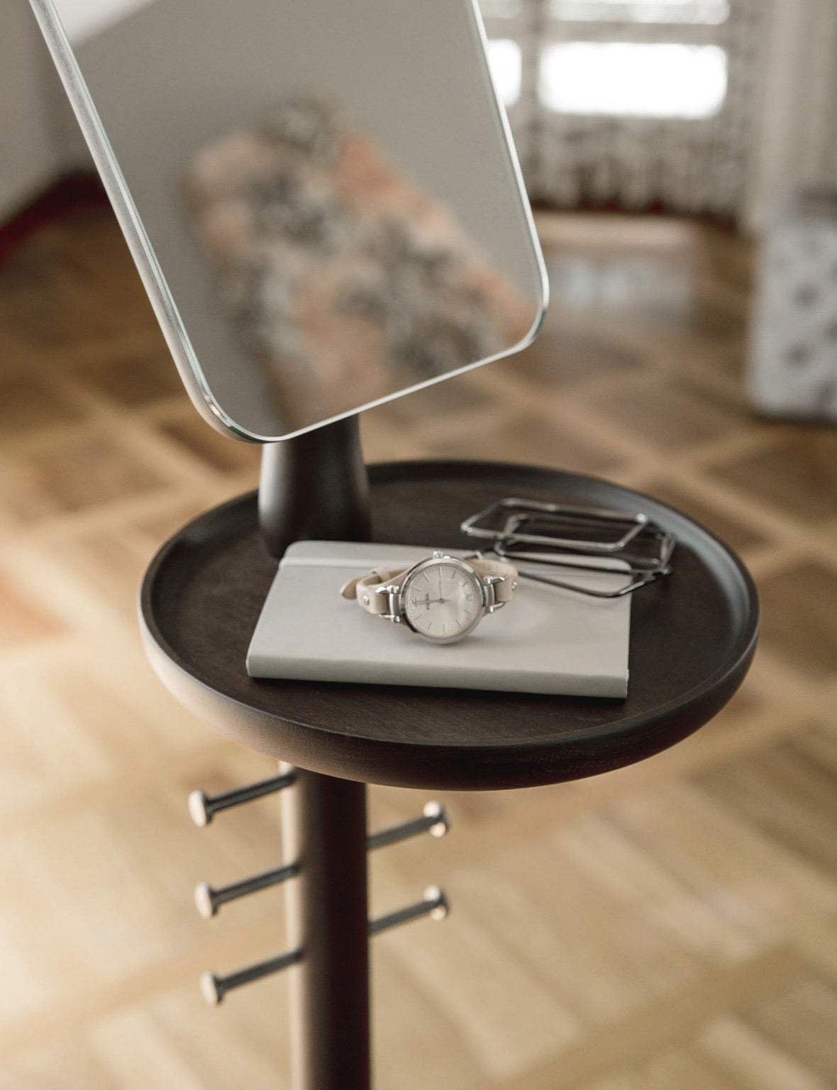 Porada Sam Modern valet stand